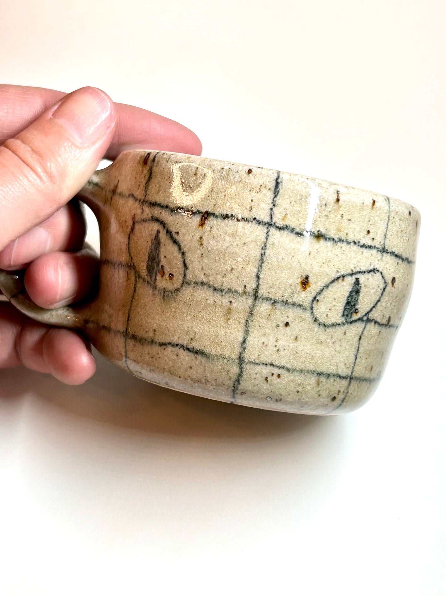Mini Double-Sided Eyes Mug